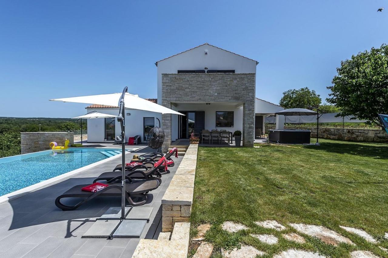 Sveti Lovreč Pazenatički Villa Meli מראה חיצוני תמונה