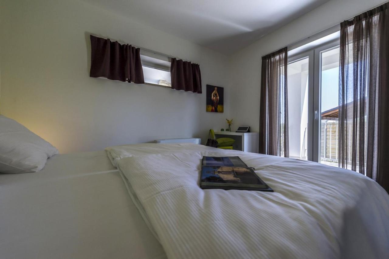 Sveti Lovreč Pazenatički Villa Meli מראה חיצוני תמונה