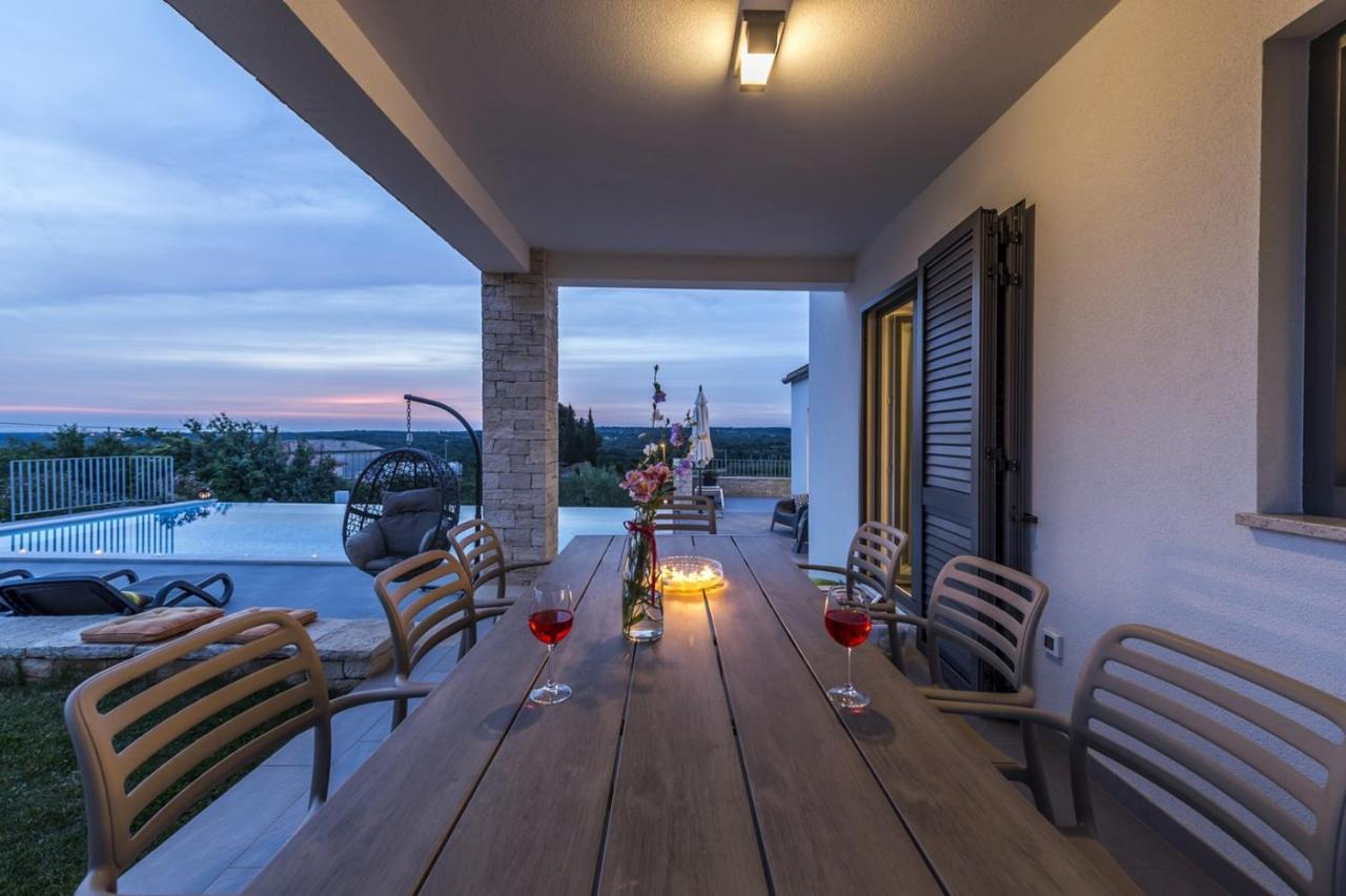 Sveti Lovreč Pazenatički Villa Meli מראה חיצוני תמונה