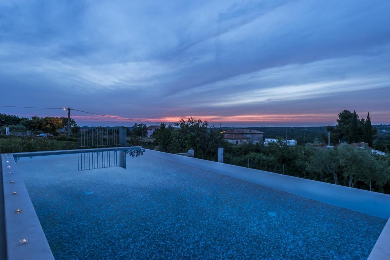 Sveti Lovreč Pazenatički Villa Meli מראה חיצוני תמונה