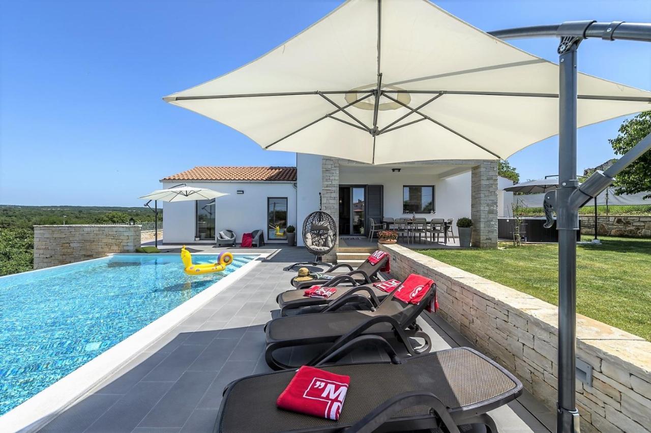 Sveti Lovreč Pazenatički Villa Meli מראה חיצוני תמונה